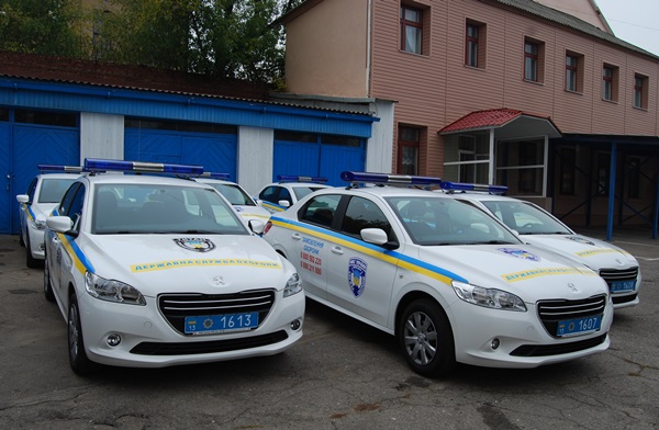 В Луганской области правоохранители будут ездить на новеньких автомобиля «Пежо»